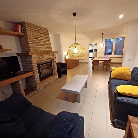 Toffe Woning Dichtbij Zee, Bos En Semesterbostad *